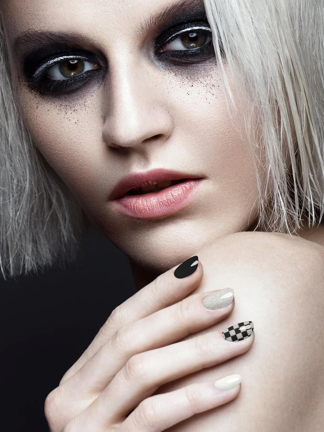 32PCS Semi-Cured Gel Nail Strips EBANKU Nail Polish Stickers Long-Lasting Semi-Cured Gel Nail Wraps Full Nail Polish Wraps Shiny Nail Decors Gel Nail Art Stickers UV/LED Lamp Required (Black Plaid)