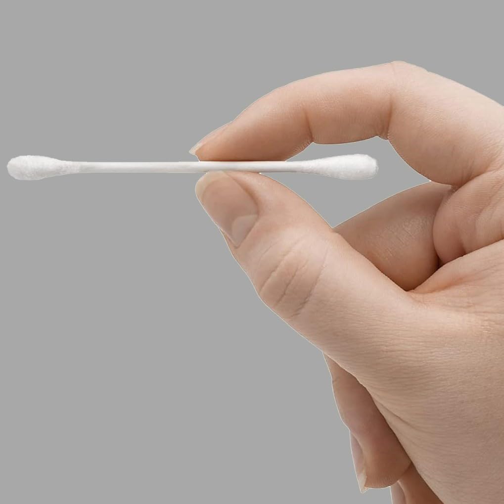 Amazon Basics Double-Tipped Cotton Swabs for Personal Hygiene and Baby Care, 2000 Count, 4-Pack of