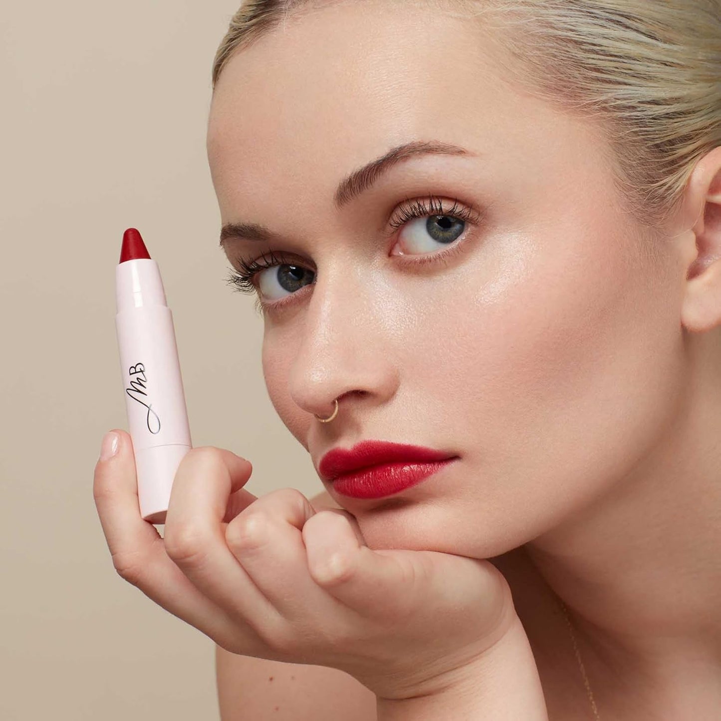 Monika Blunder Beauty - Kissen Lush Lipstick Crayon - Matilda (Neutral Red) - Clean Beauty, Cruelty-Free, Vegan