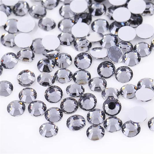 500 Pieces SS30 6mm Flatback Rhinestones Clear Glass Round Gems Crystals for Nail Art DIY Crafts