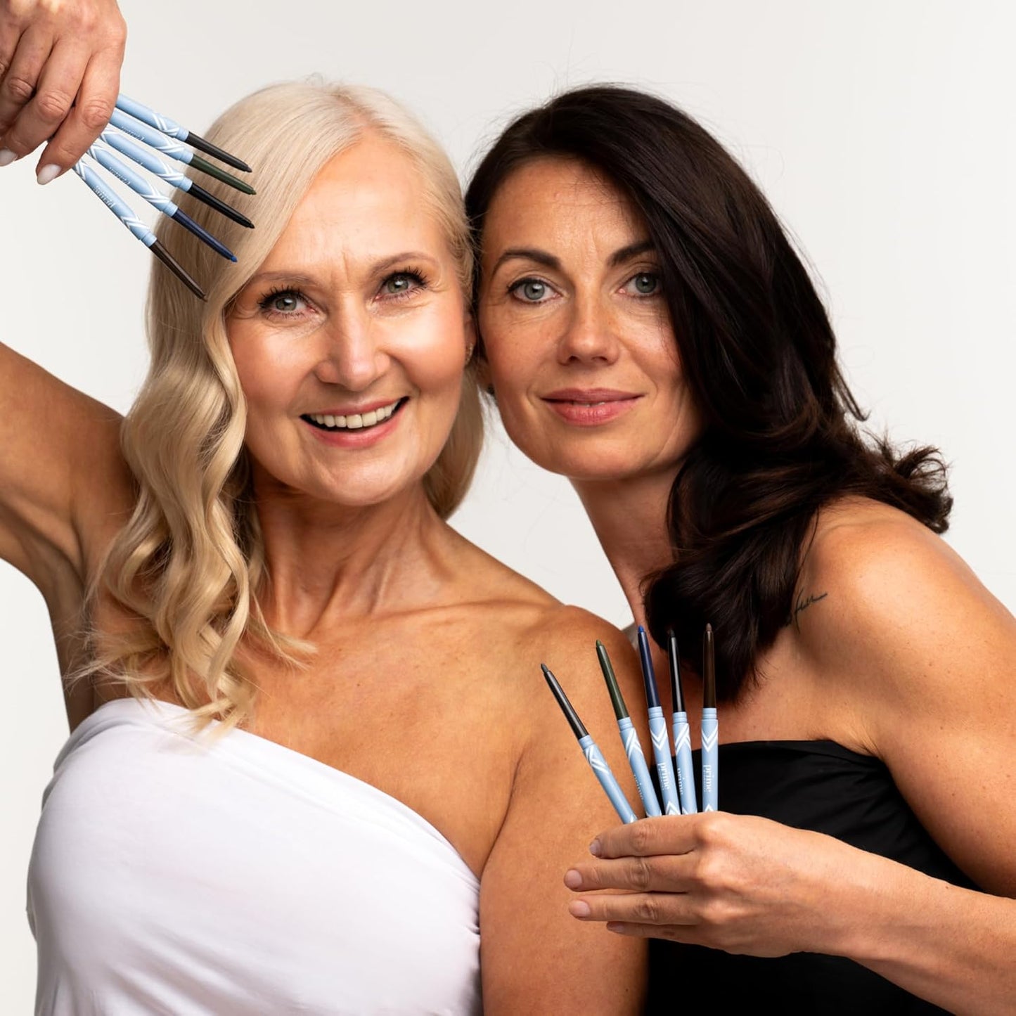 PrimeEyes Glide Eyeliner for Mature Women – Waterproof, Long-Stay and Mess-Proof – Gel Creme Texture, Discreet Sharpener and Effective Smudger (Mulberry)