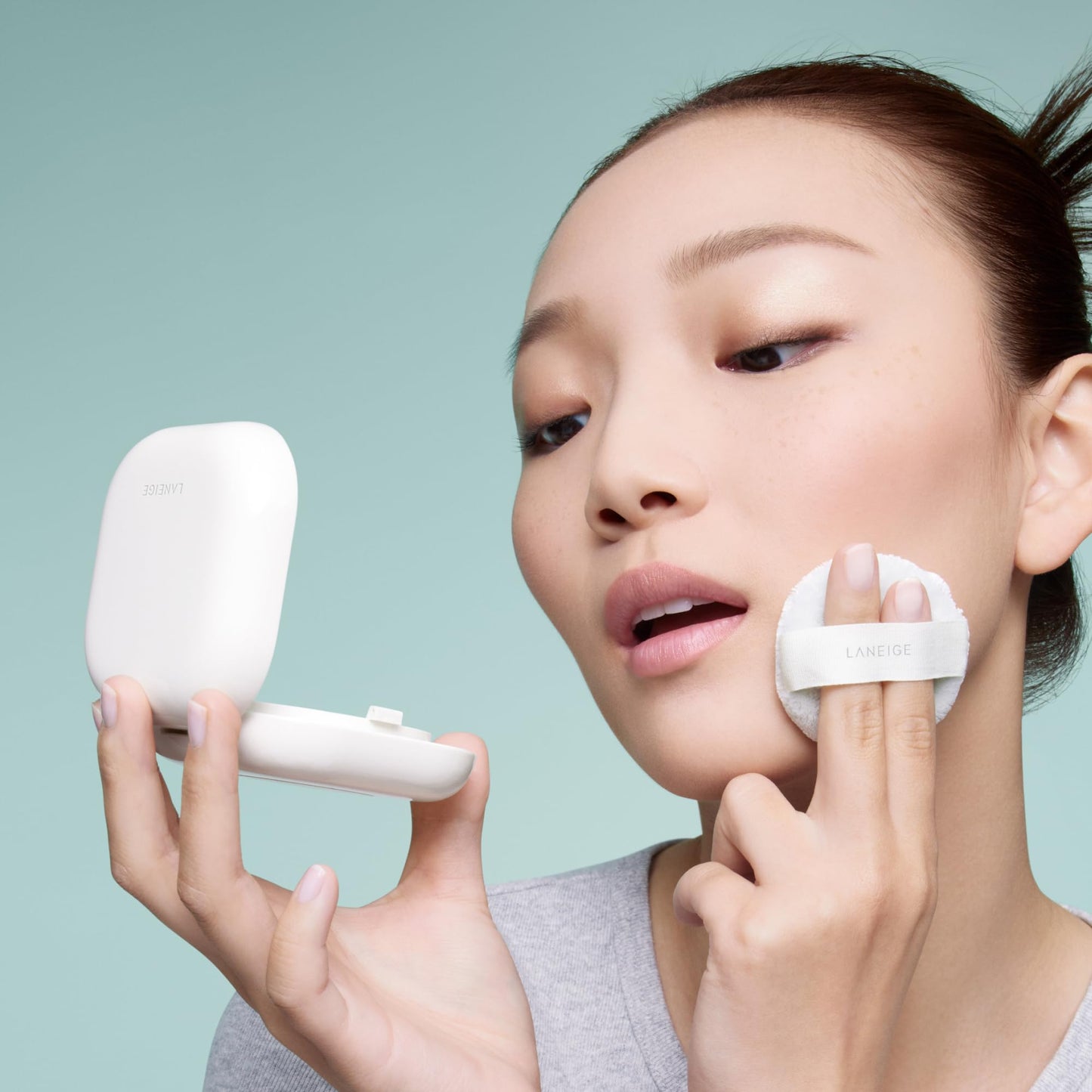LANEIGE Blurred Skin & Glowy Lips Set | Laneige Neo Blurring Powder & Glaze Craze Tinted Lip Serum