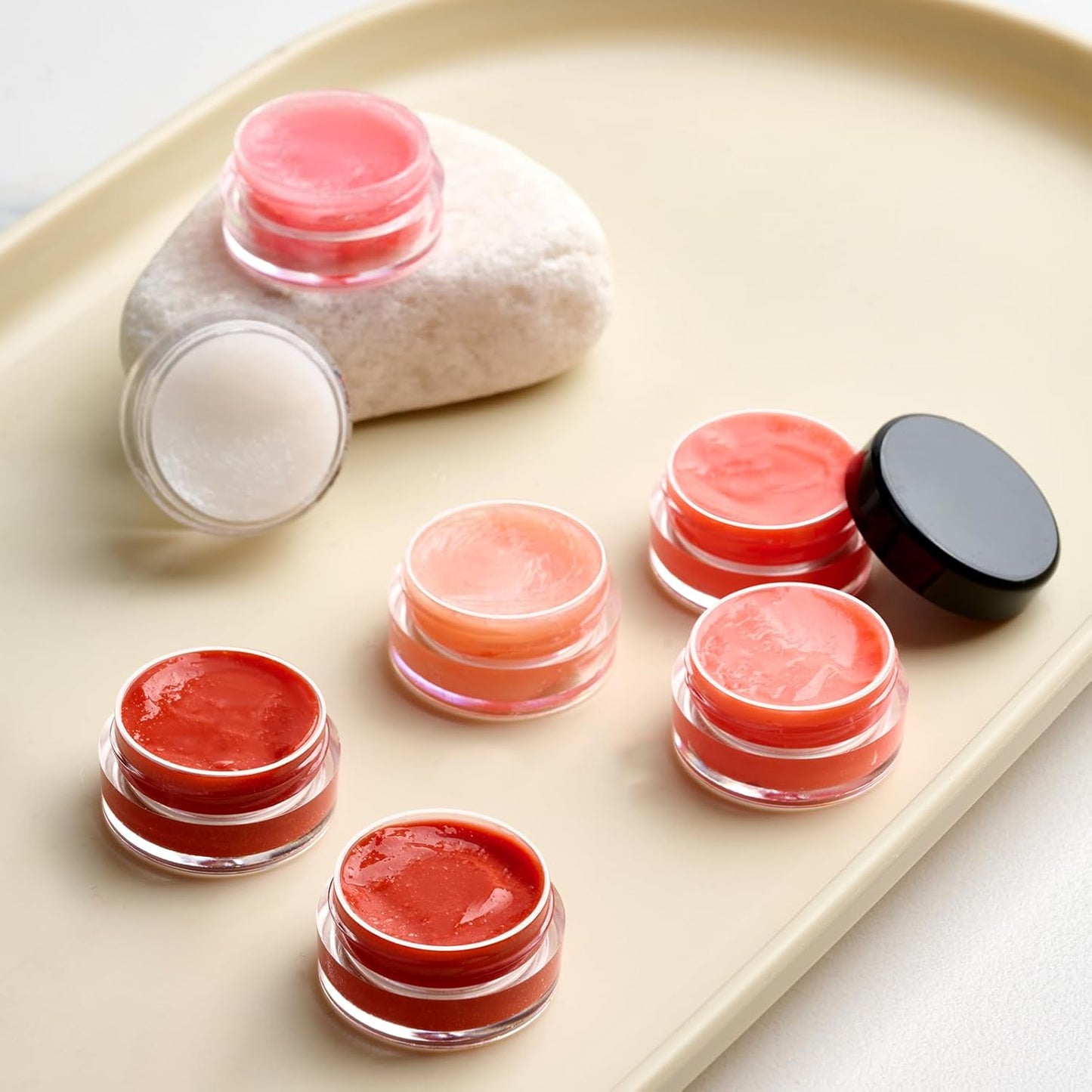 50 Pack 3 Gram Sample Containers with Lids, Small Plastic Cosmetic Jars, Makeup Travel Container Jar for Cream, Bead, Eye Shadow, Jewelry, Lotions, Powders, Glitters Lip Gloss with Labels,Spatulas